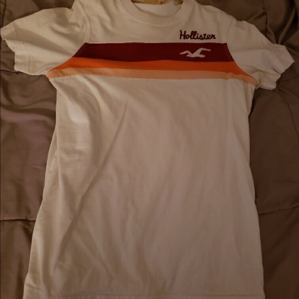 Hollister Tee